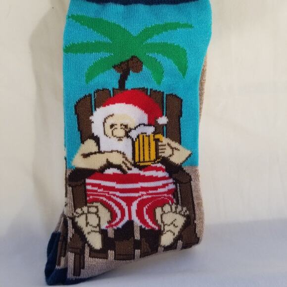 Legale Santa drinking on the beach men’s socks - Picture 2 of 5